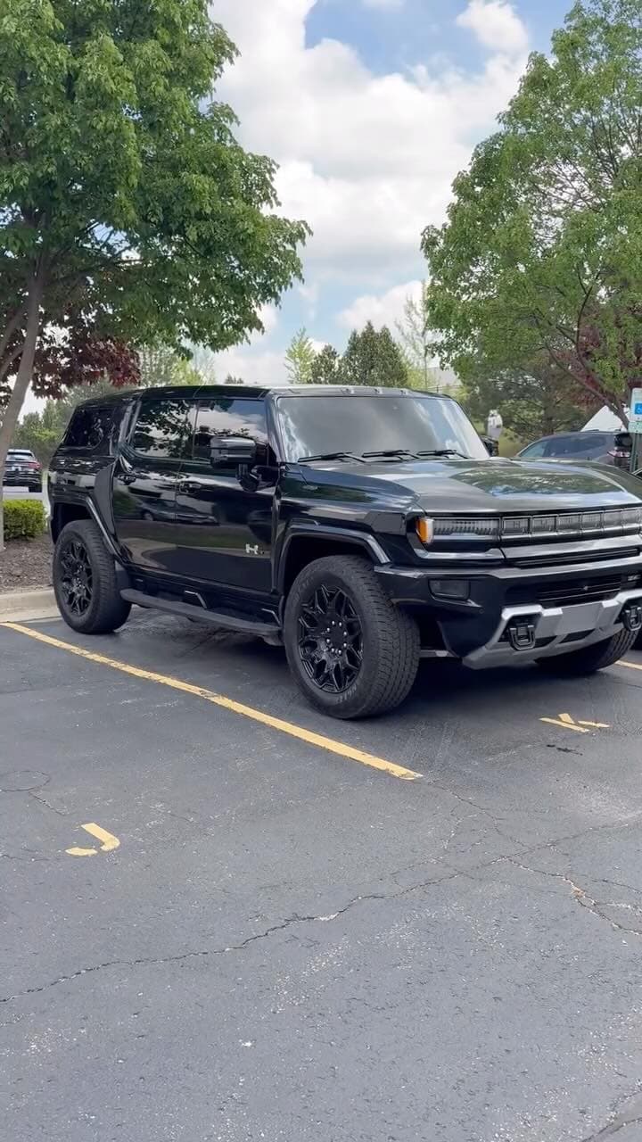Vehicle before detailing